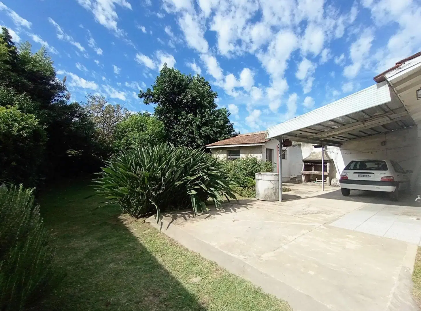 VENTA CASA 4 AMB CON LOTE DE 600 MTS, QUILMES ESTE 2