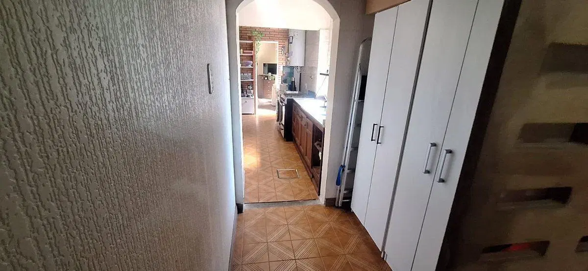 VENTA EN BLOQUE CASA Y DEPTO EN BERAZATEGUI 3