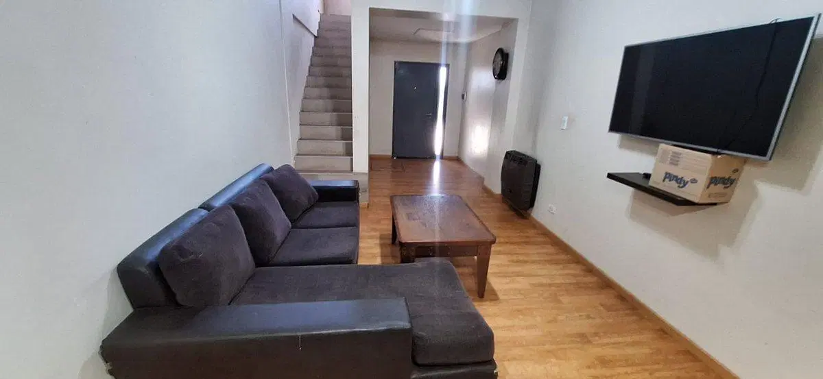 VENTA EN BLOQUE CASA Y DEPTO EN BERAZATEGUI 2