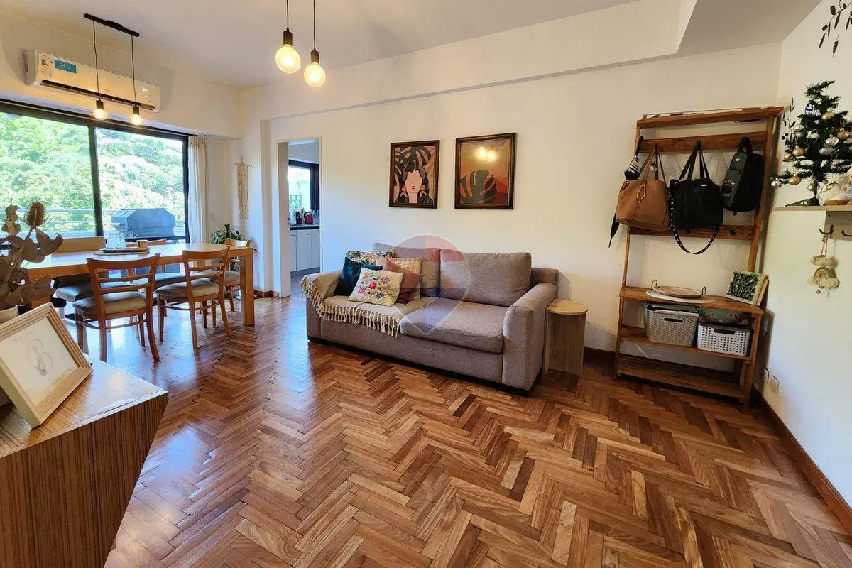 Venta Depto 2amb balcón terraza fte. Plaza Conesa 8