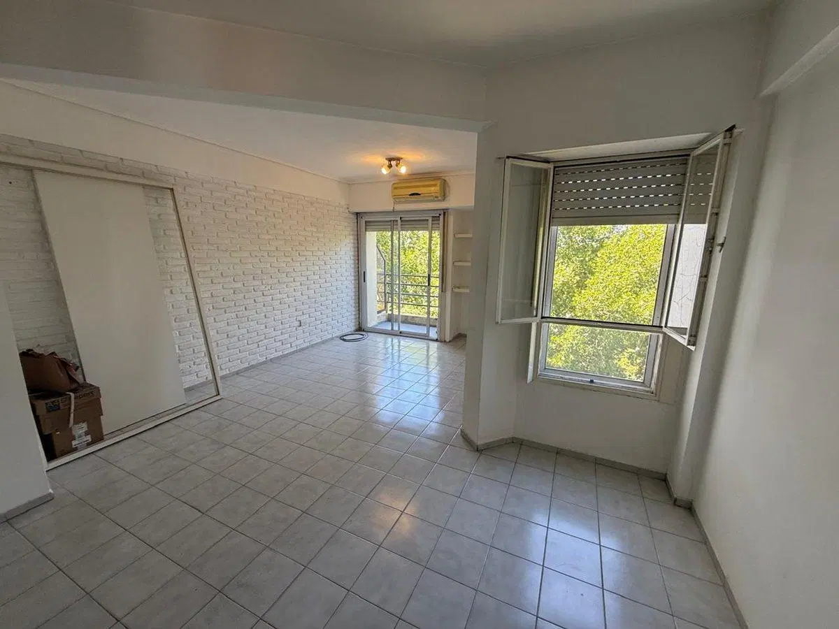 VENTA DPTO 3 AMBIENTES CON BALCON BERNAL CENTRO 3