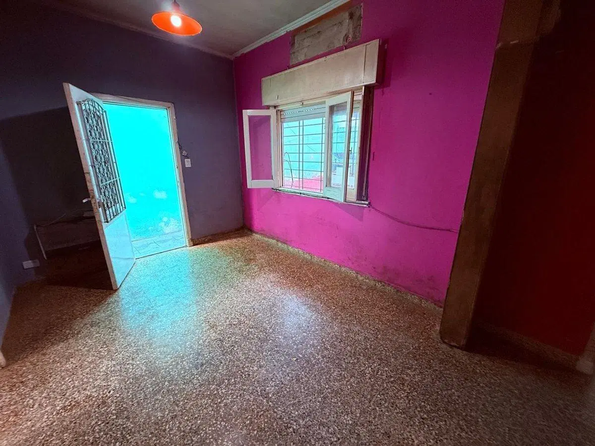 VENTA CASA 3 AMBIENTES COCHERA BERNAL CON TERRAZA 5