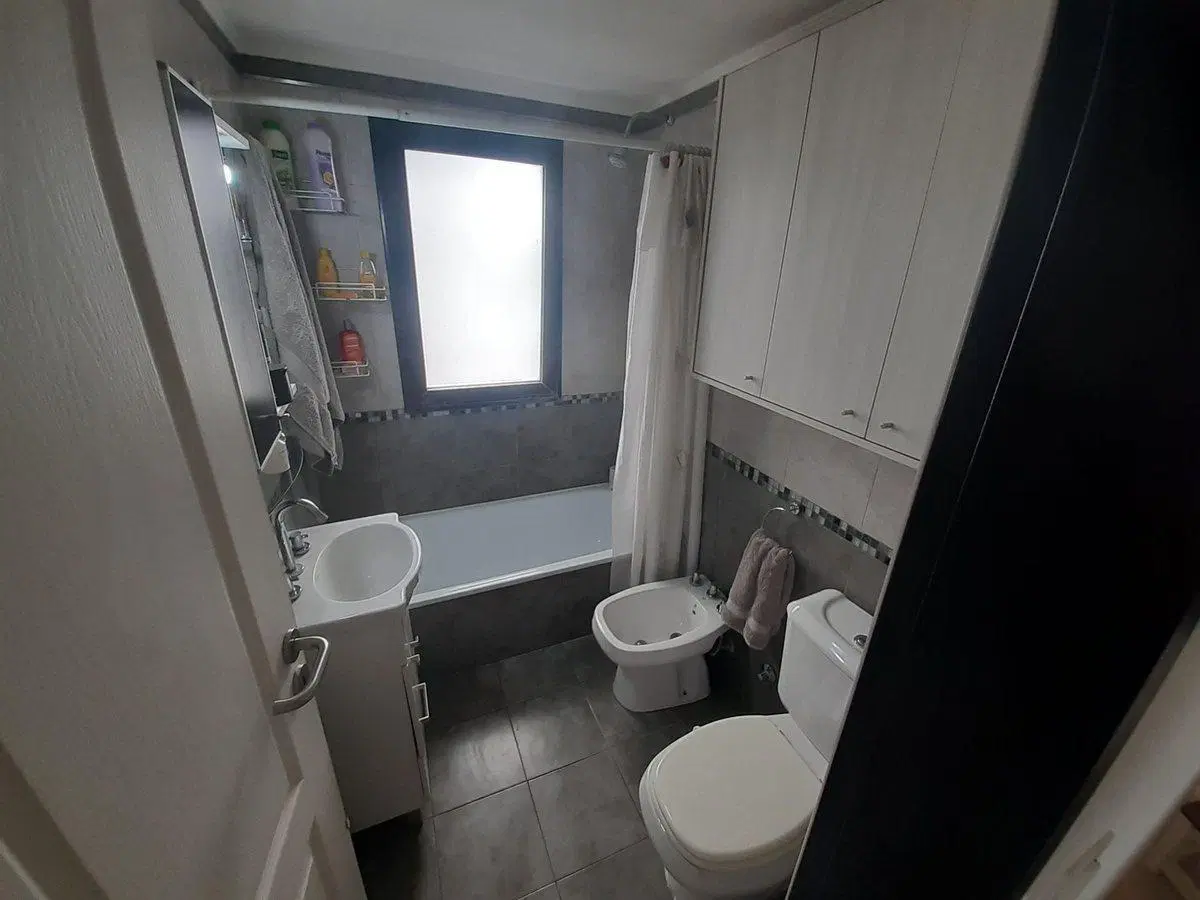 VENTA DEPTO 3 AMBIENTES - FCIO VARELA - C/COCHERA 5