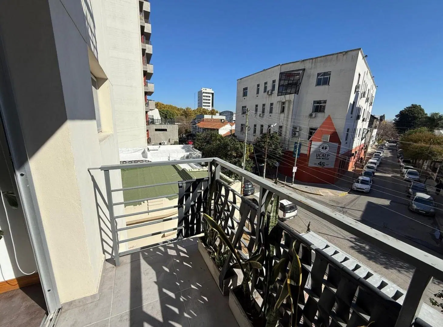 VENTA DPTO 2 AMB BALCÓN Y COCHERA BERNAL CENTRO 2