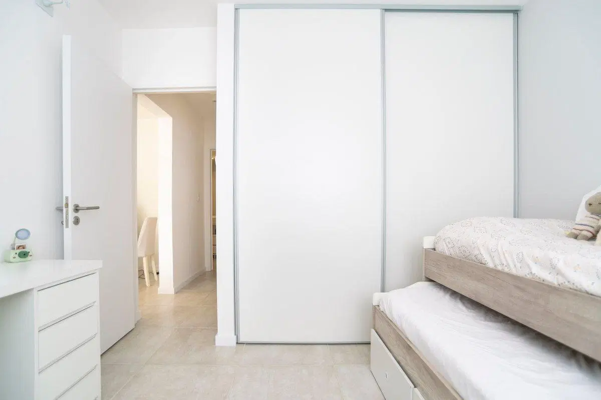 Departamento 3 ambientes venta Bernal cochera 2