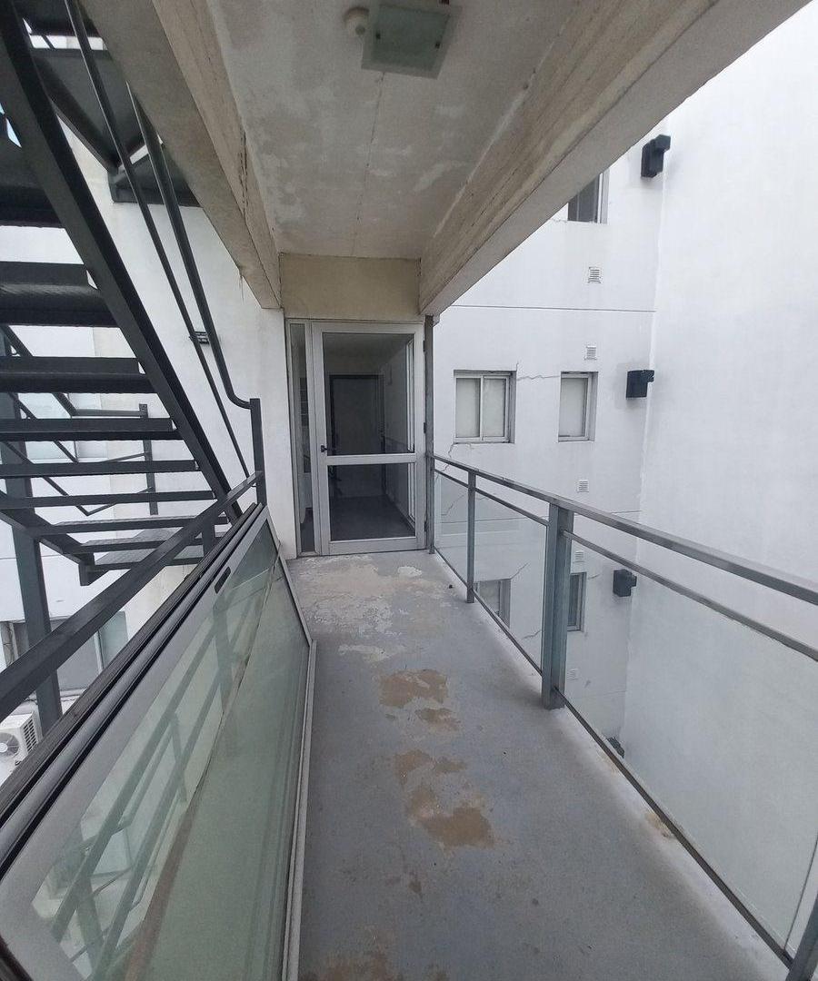 Foto de VENTA DEPATO 2 AMB ZAPIOLA 103 CENTRO BERNAL, imagen 4