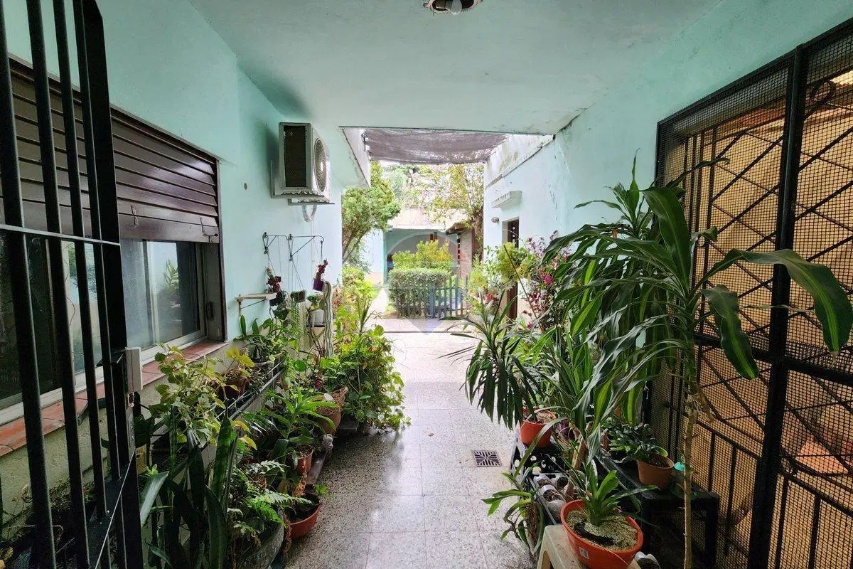 Venta Casa 4 amb c/Cochera, Parque y Parrilla 2