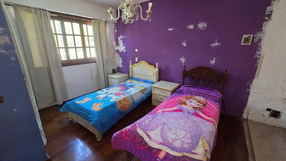 VENTA CASA 5 AMB. PILETA QUINCHO QUILMES 4