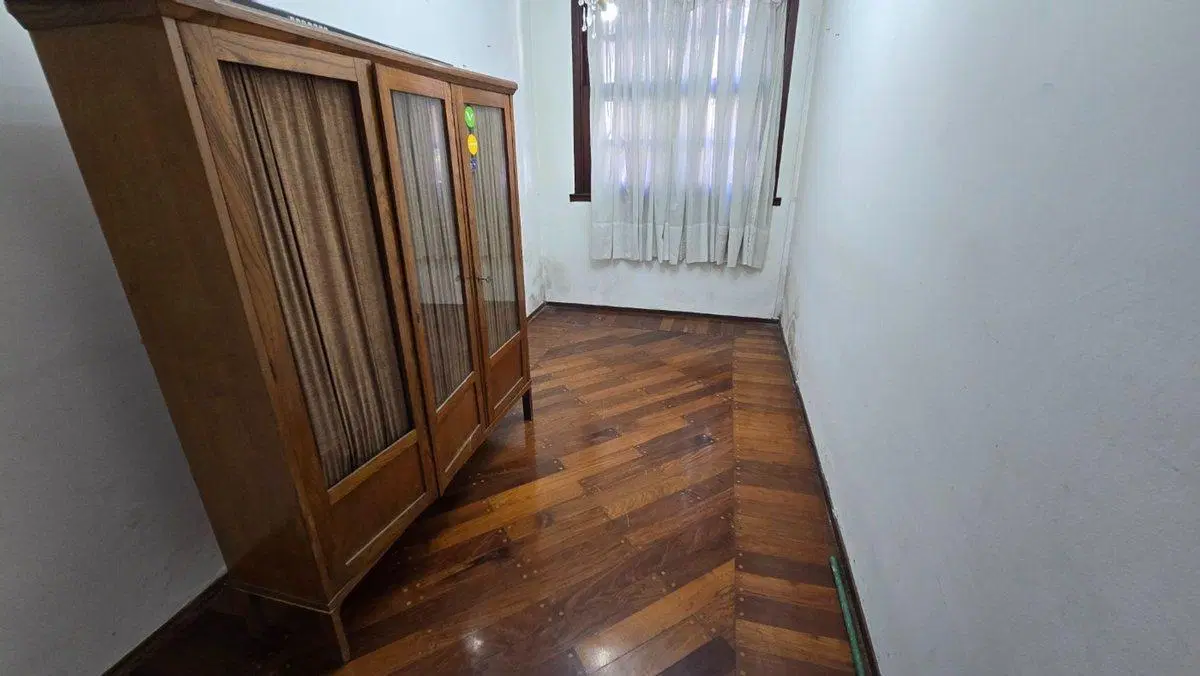 VENTA CASA 5 AMB. PILETA QUINCHO QUILMES 5