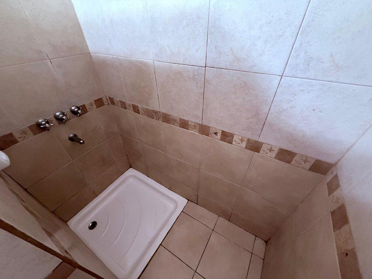 Foto de Departamento 3 ambientes c/ balcón Centro de Wilde, imagen 3