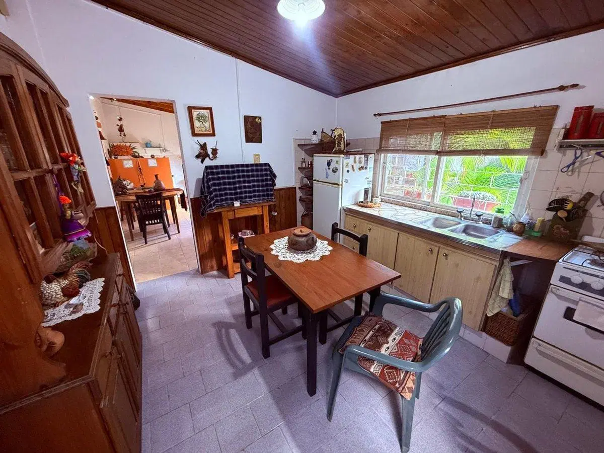 VENTA CASA 4 AMBIENTES EN BARRIO PARQUE CALCHAQUI 3
