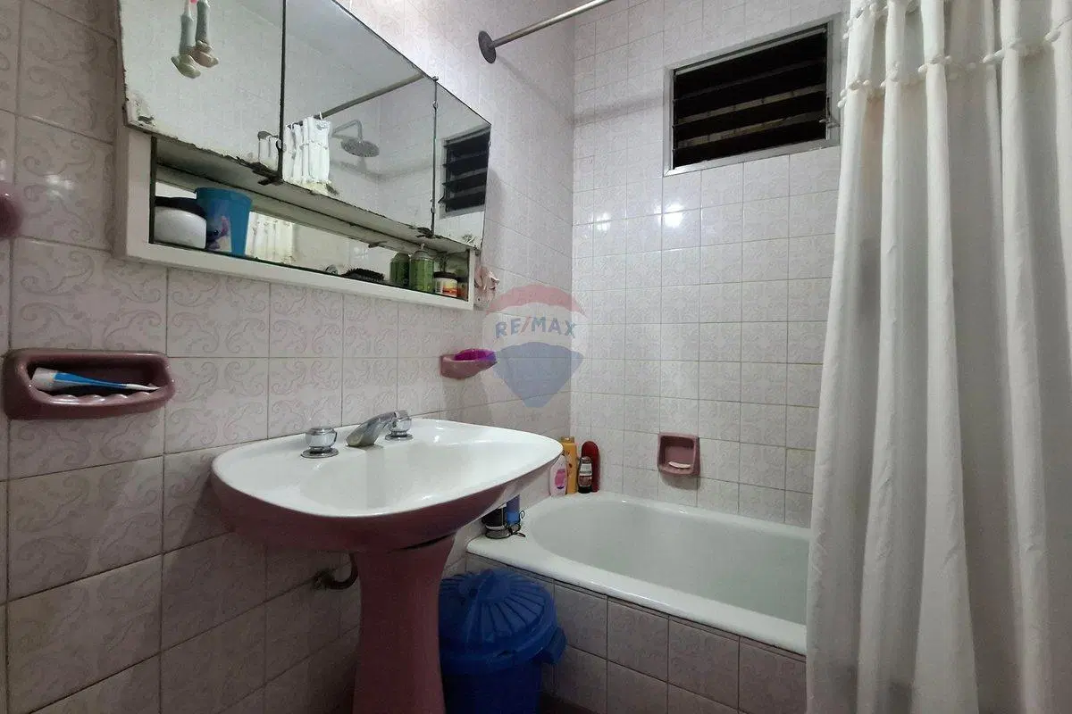 Venta Casa 6 amb, Miguel de Unamuno 5137 Quilmes 4