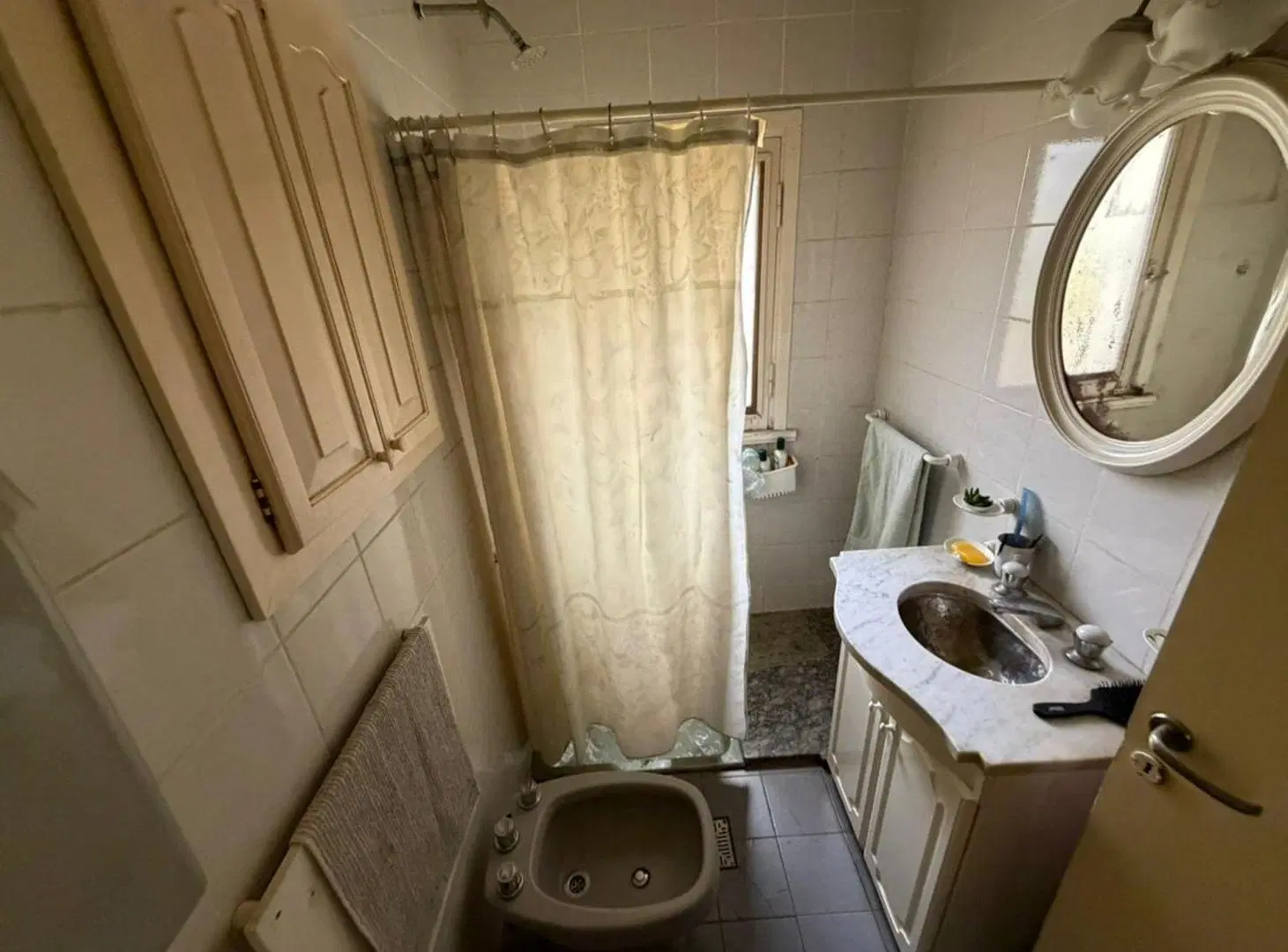VENTA CASA 4 AMBIENTES CON PARQUE EN BOSQUES 5