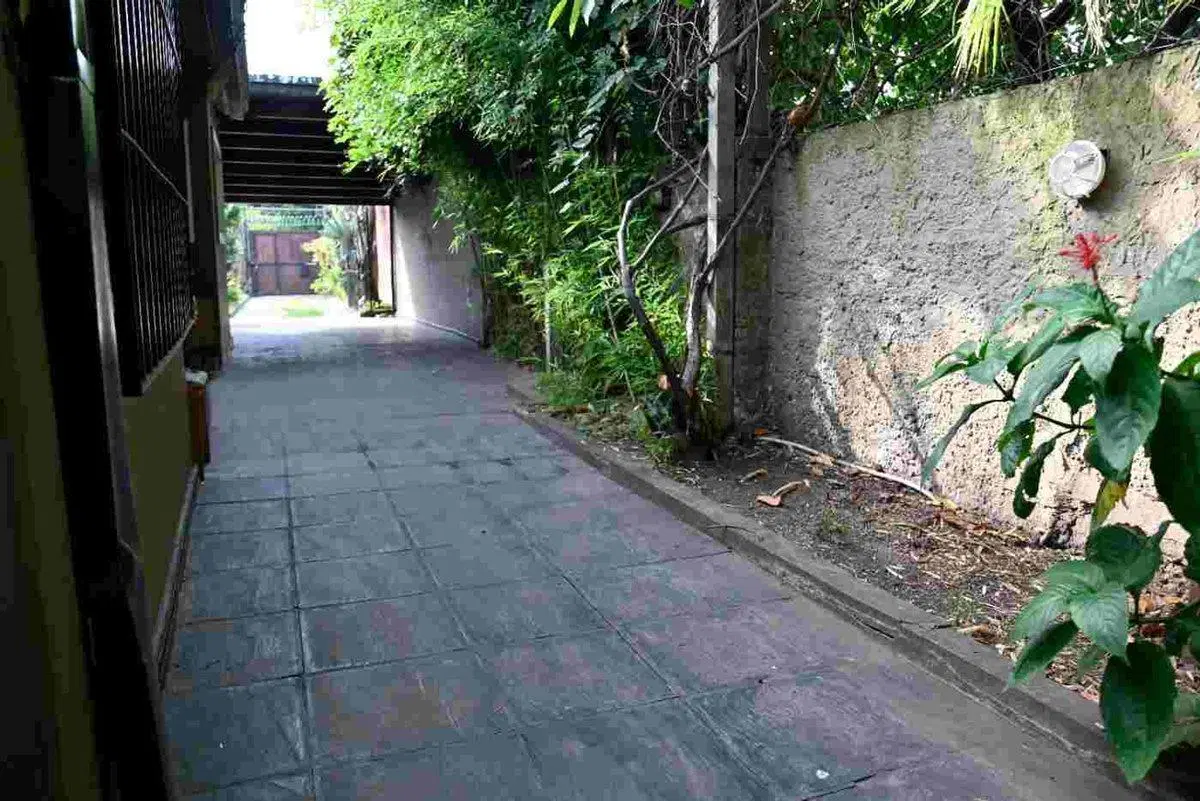 Casa 5 Ambientes con Garaje en Bernal en Venta 3
