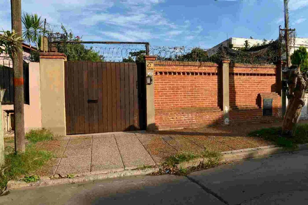 Casa 5 Ambientes con Garaje en Bernal en Venta 2