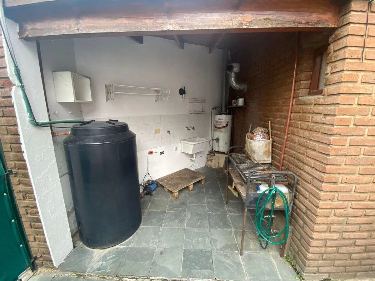 CASA DUPLEX 3 AMBIENTES CON COCHERA EZPELETA 5