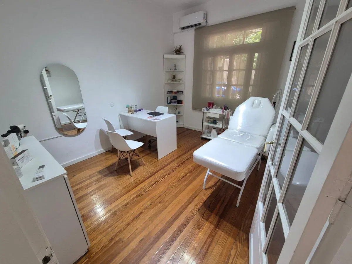 LOCAL 4 AMBIENTES CON PATIO EN QUILMES EN VENTA 2