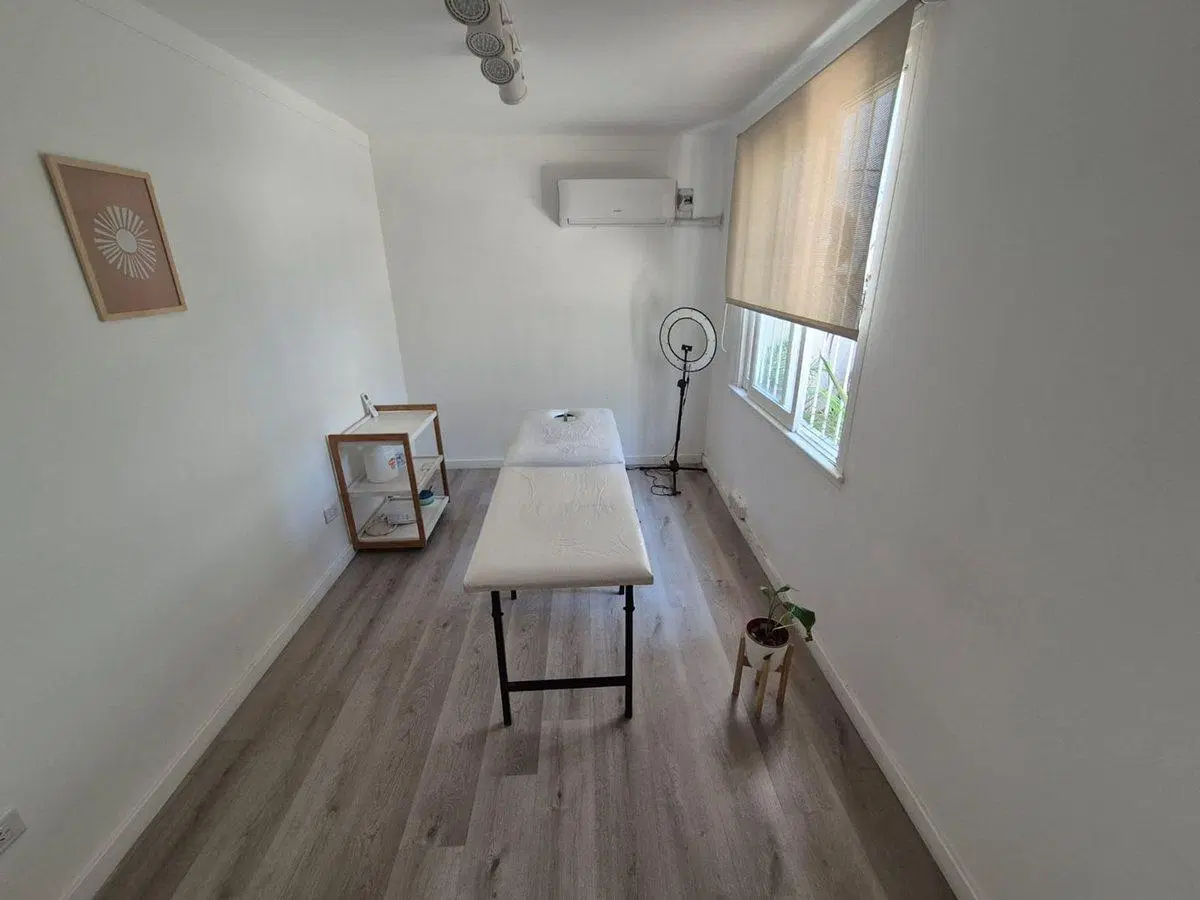 LOCAL 4 AMBIENTES CON PATIO EN QUILMES EN VENTA 4