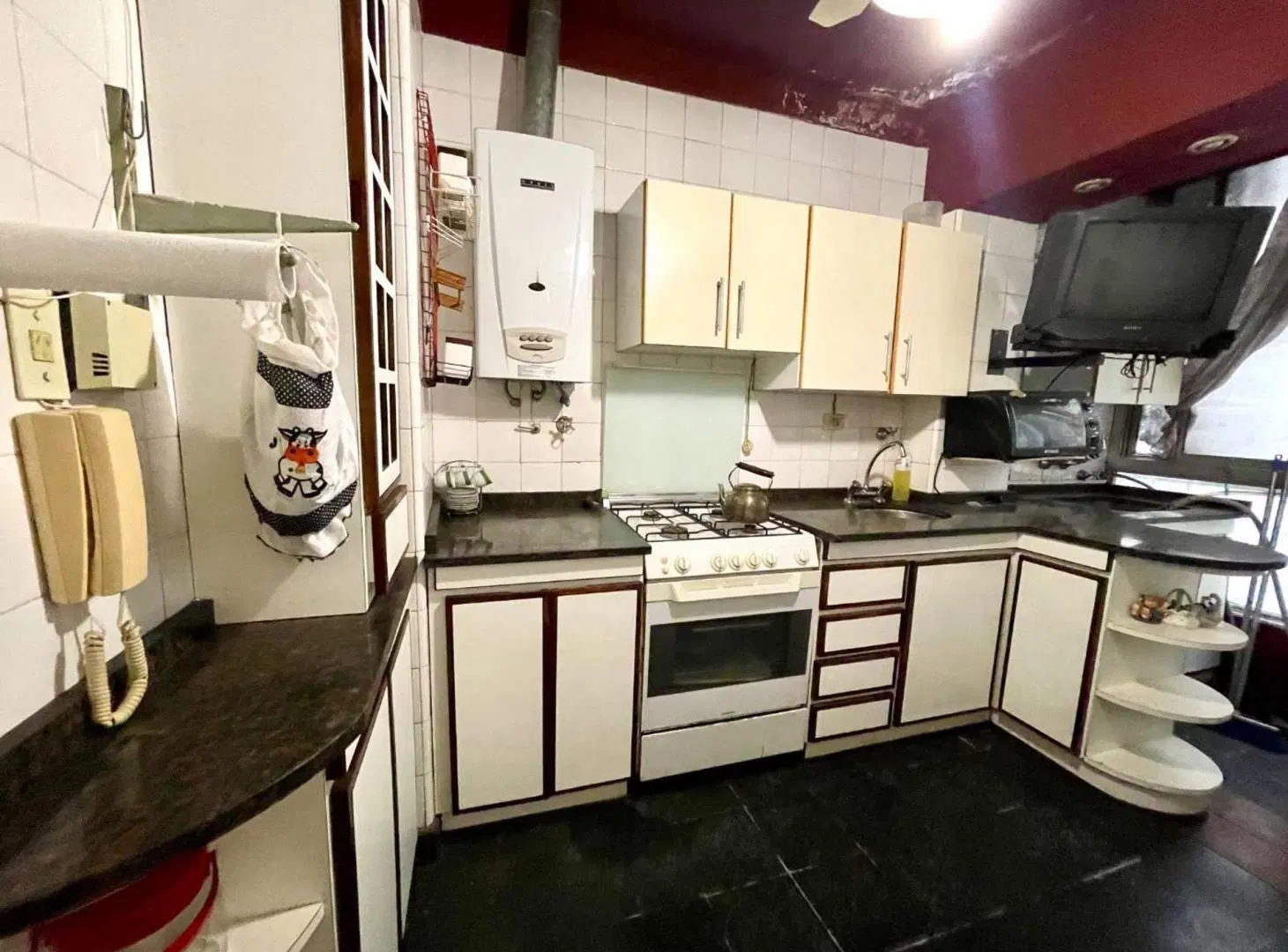 VENTA DEPARTAMENTO 3 AMB  BALCON AL FRENTE QUILMES 2