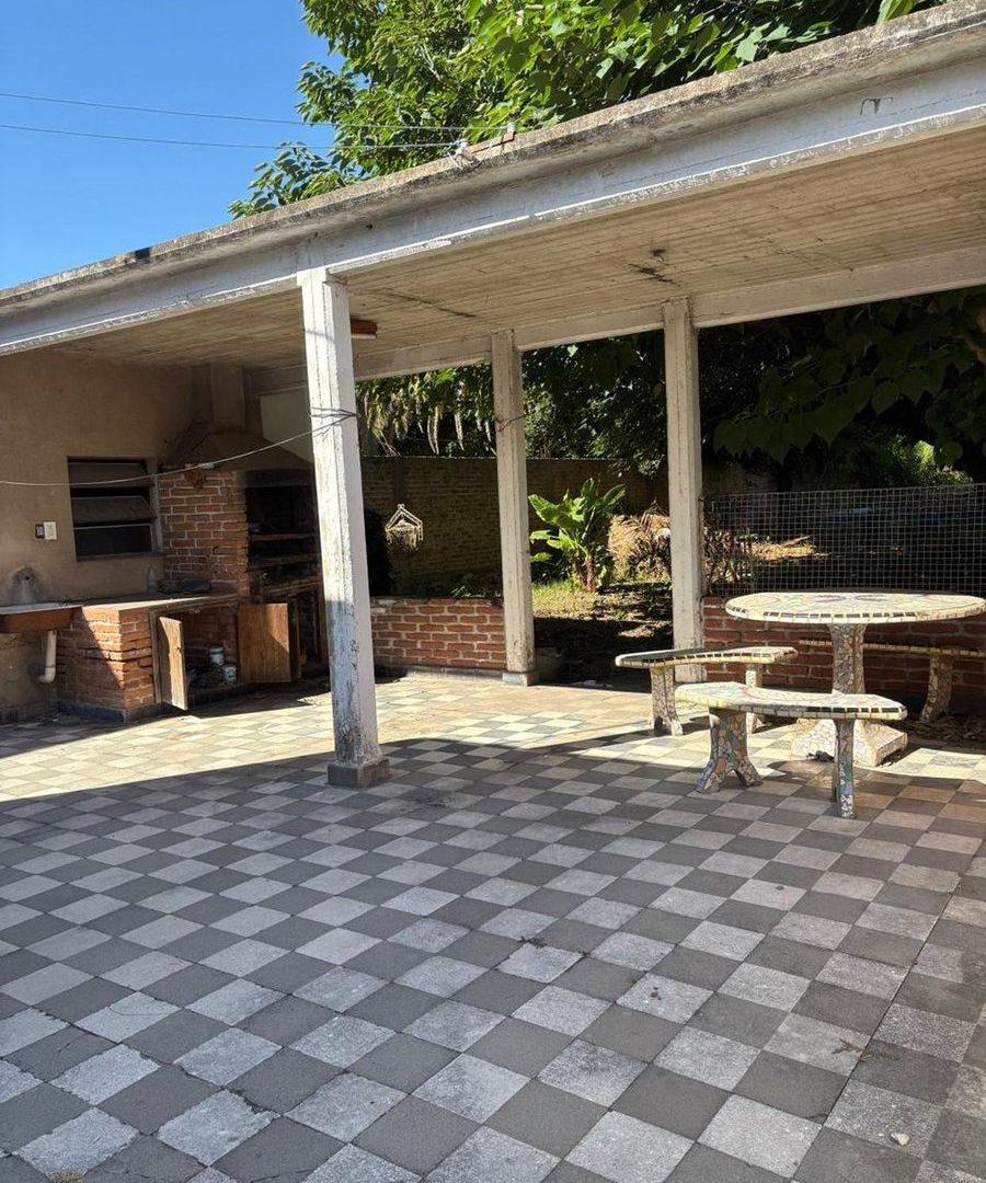 Foto de VENTA CASA 3 AMB BERAZATEGUI A RECICLAR, imagen 3