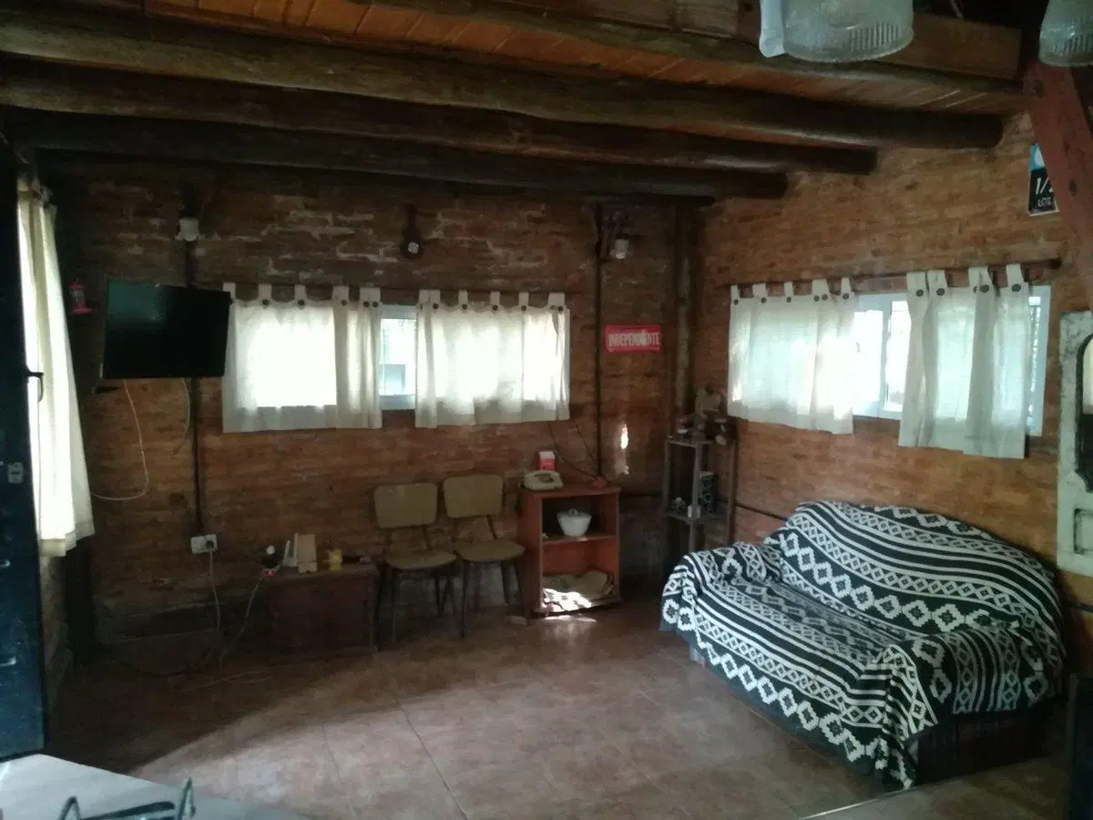 VENTA CASA CON PILETA EN ABASTO LA PLATA 8