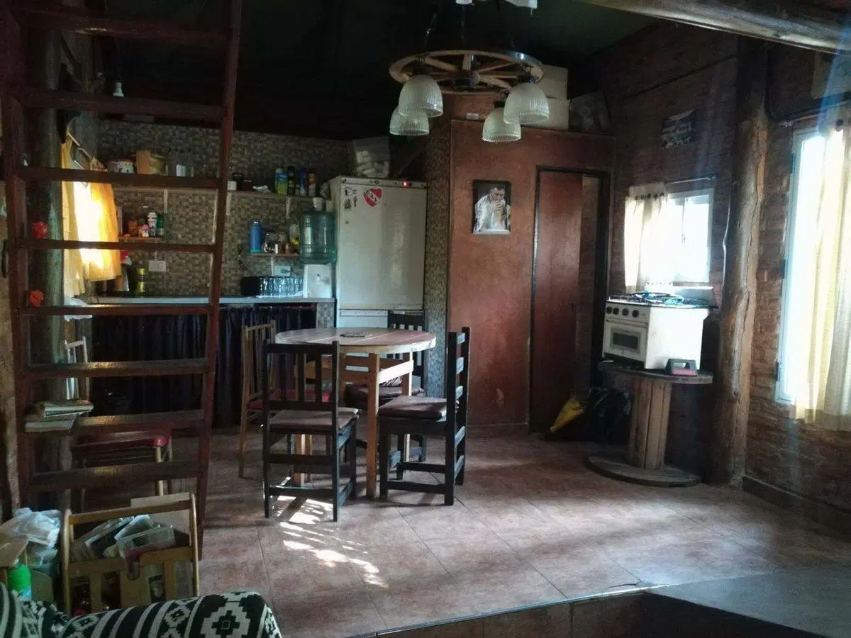 VENTA CASA CON PILETA EN ABASTO LA PLATA 4