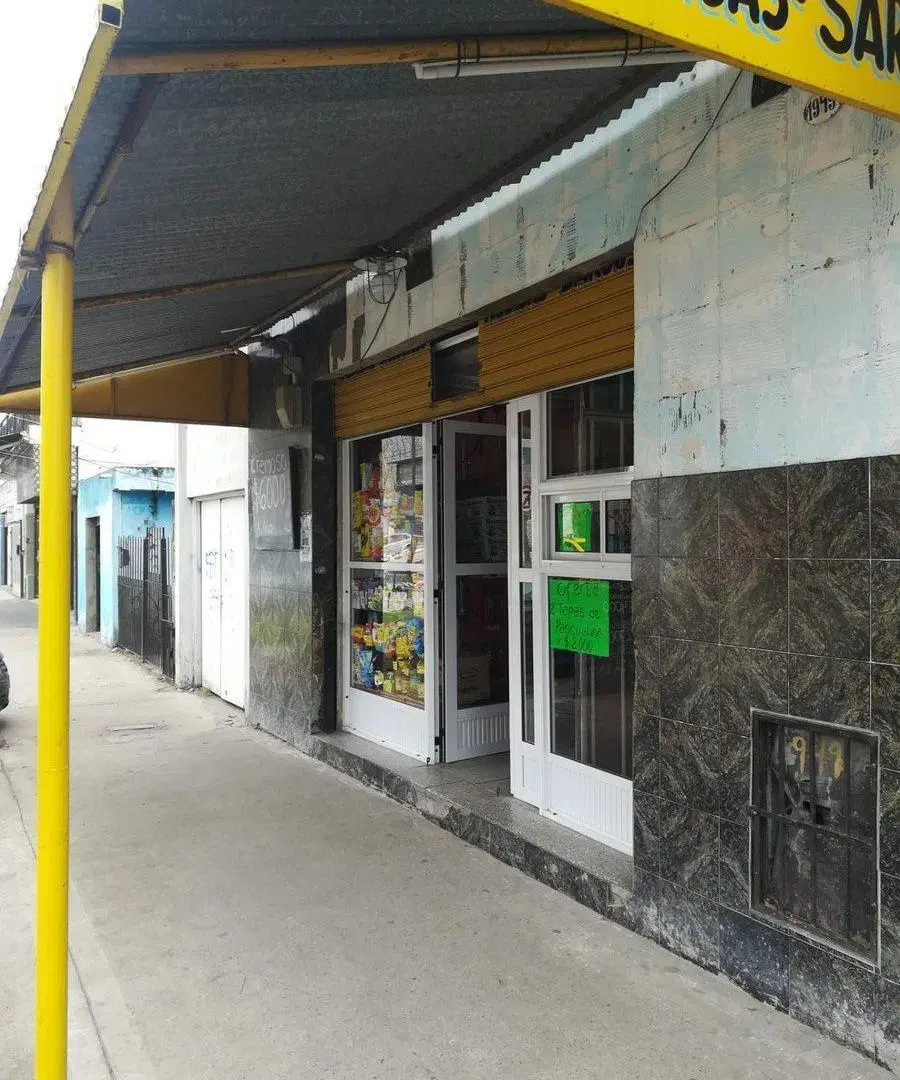 VENTA CASA 4 AMB CON LOCAL COMERCIAL SOLANO 2