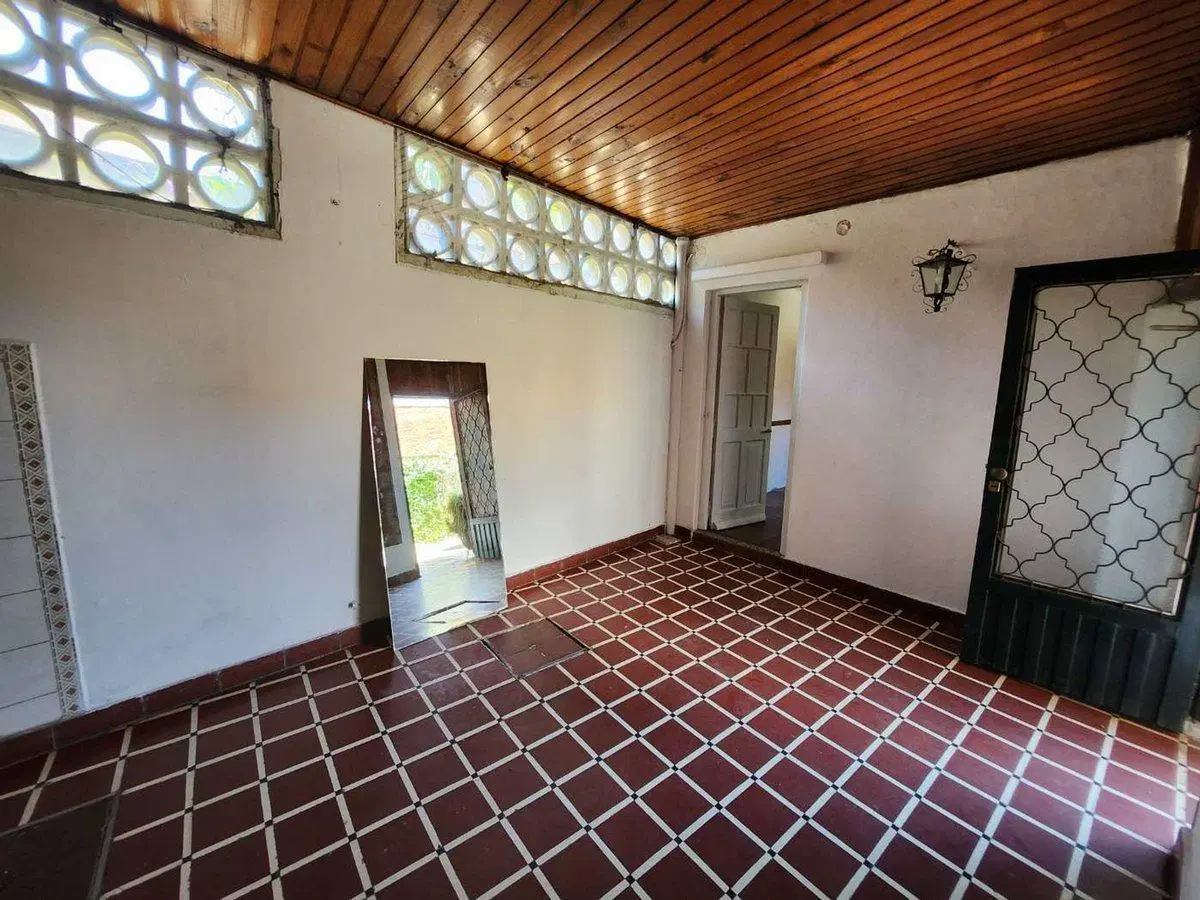 VENTA CASA LANÚS JARDÍN PATIO GUARDACOCHE 8
