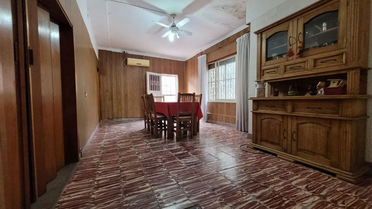 VENTA CASA 4 AMBIENTES CON JARDIN. TEMPERLEY 5