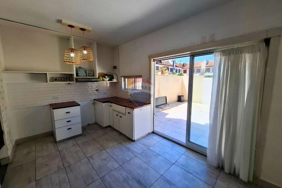 VENTA DUPLEX 3 AMB COMPLEJO CERRADO CON COCHERA 8