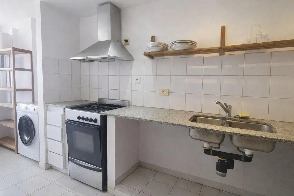 VENTA DEPARTAMENTO 2 AMBIENTES  QUILMES CENTRO 4