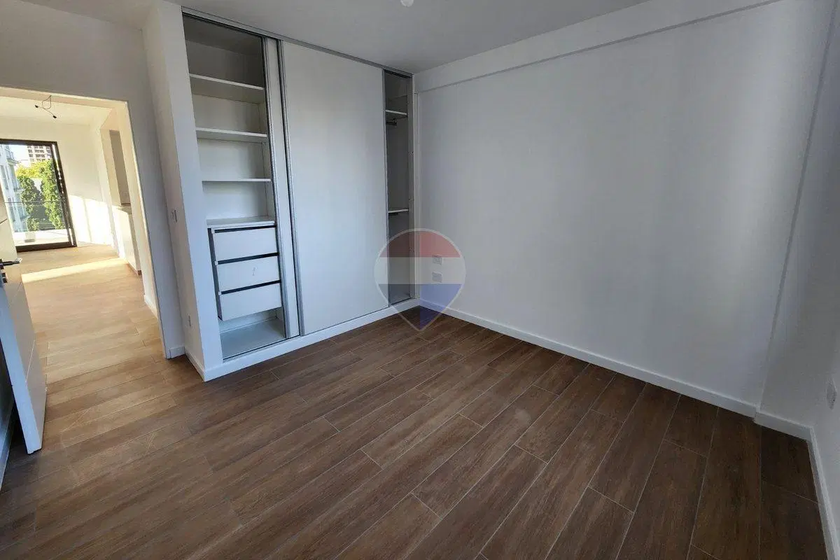 VENTA DEPTO 3 AMB c/ COCHERA EN QUILMES CENTRO 4