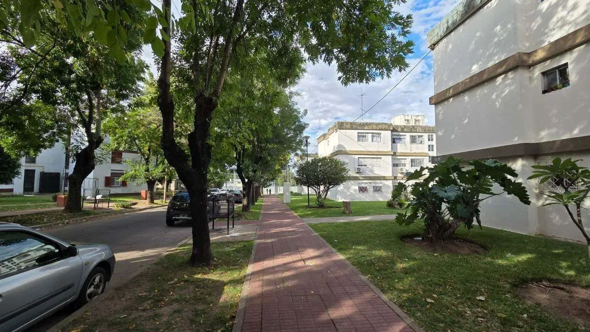 VENTA DPTO 3AMB PB BARRIO SUPE EZPELETA 3