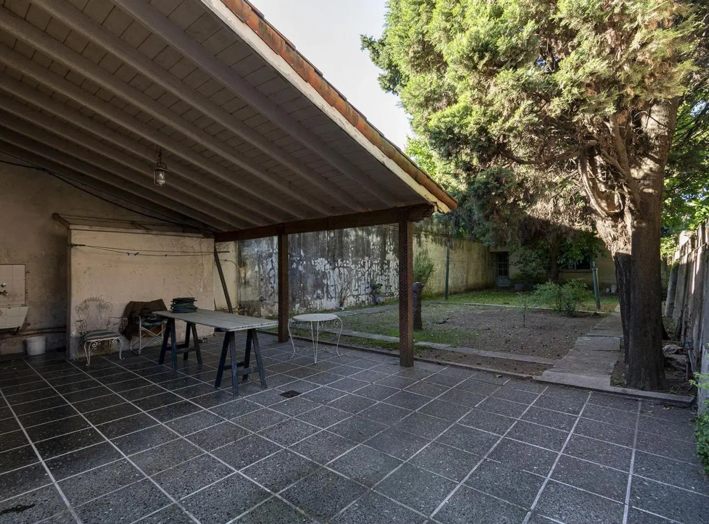 VENTA CASA/LOTE IDEAL INVERSOR 397M2 R2 BERNAL 5