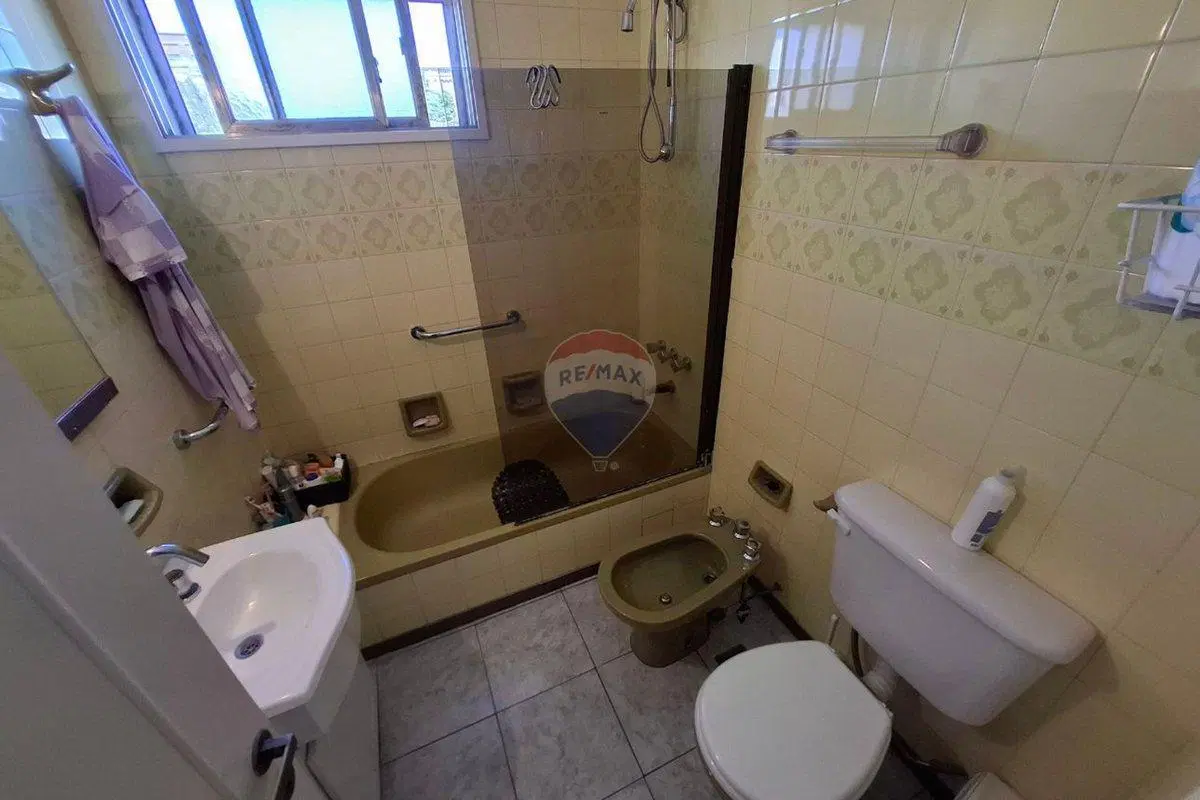 VENTA DEPTO 3 AMB AL FRENTE CON BALCÓN QUILMES 5
