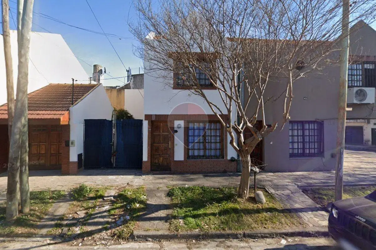 Dúplex 3 amb con patio y cochera Quilmes 4