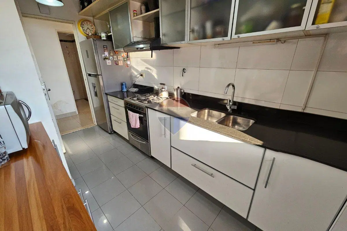 VENTA DEPARTAMENTO 3 AMBIENTES CON BALCÓN, COCHERA 5