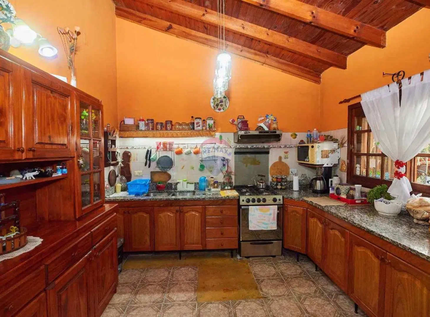VENTA CASA EN BLOCK 80.000 USD + CUOTAS, QUILMES 8