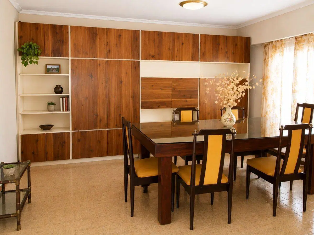 VENTA CASA DE 4 AMB CON PATIO Y COCHERA APTA CRED. 5