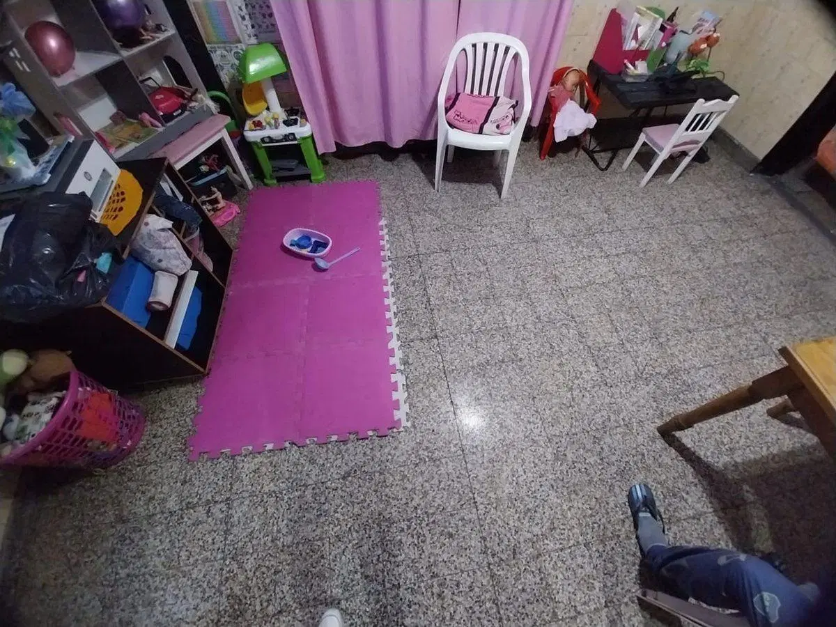 VENTA CASA 4 AMBIENTES CON PATIO SARANDI 5