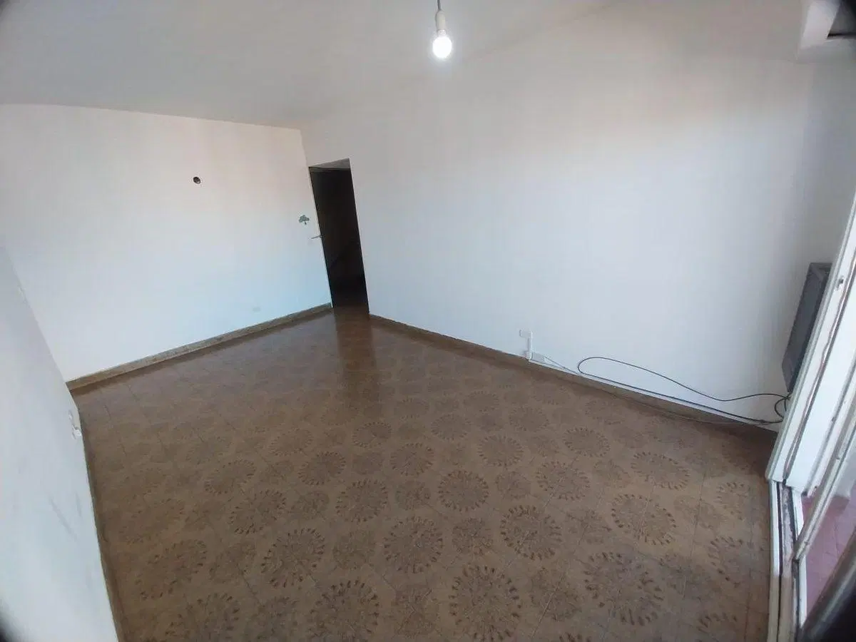 VENTA DEPTO 3 AMBIENTES CON BALCON  QUILMES CENTRO 5