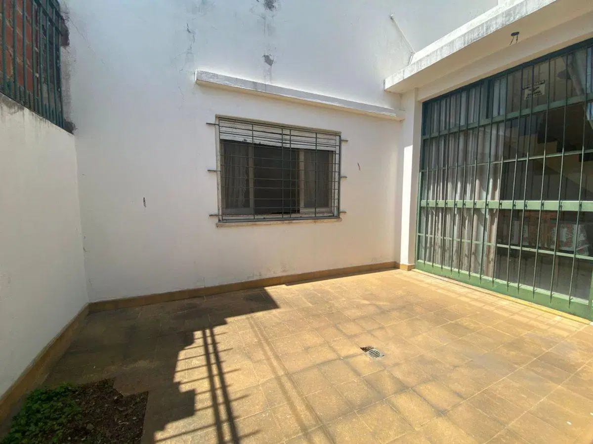 VENTA CASA 4 AMBIENTES BERAZATEGUI CON COCHERA 8