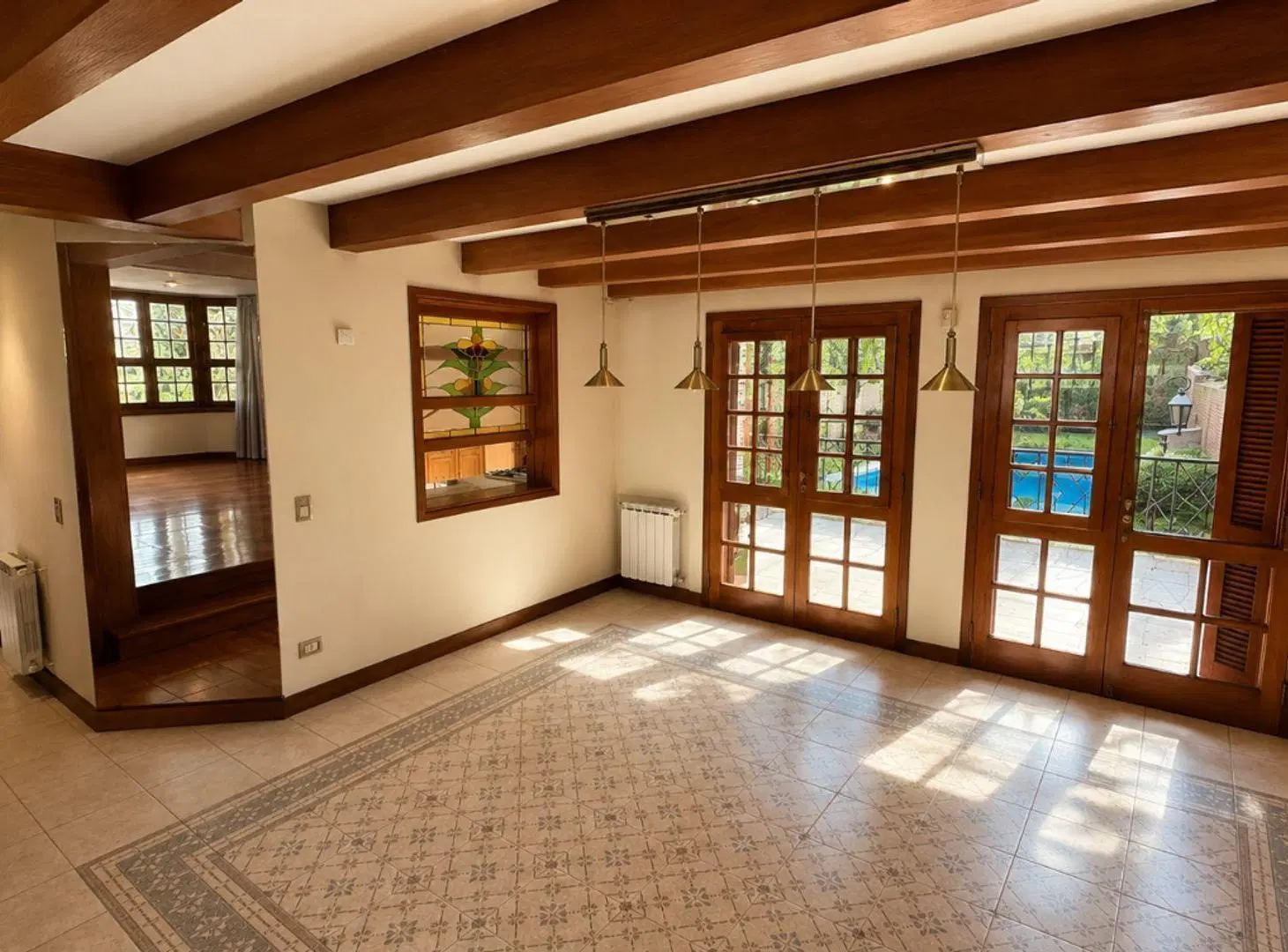 CASA 6 AMB EN QUILMES CENTRO CON PISCINA EN VENTA 3