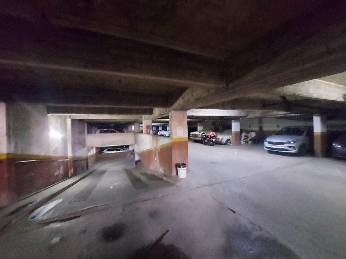 Foto de VENTA COCHERA CUBIERTA BERNAL CENTRO, imagen 2