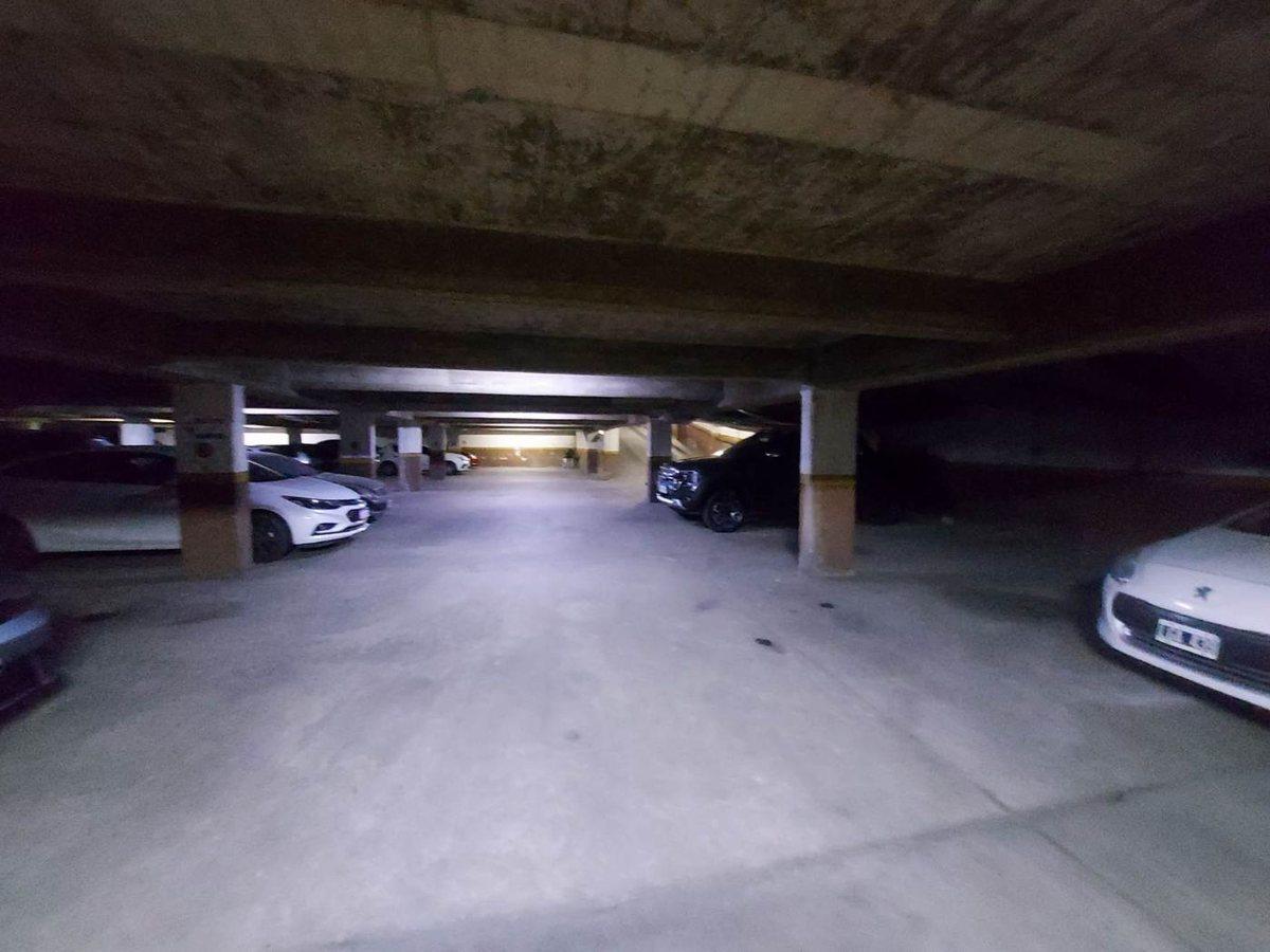 Foto de VENTA COCHERA CUBIERTA BERNAL CENTRO, imagen 5