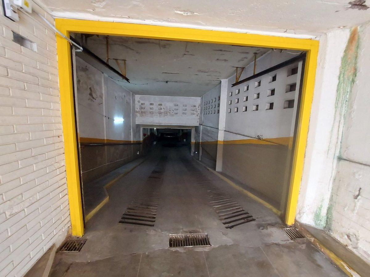 Foto de VENTA COCHERA CUBIERTA BERNAL CENTRO, imagen 4
