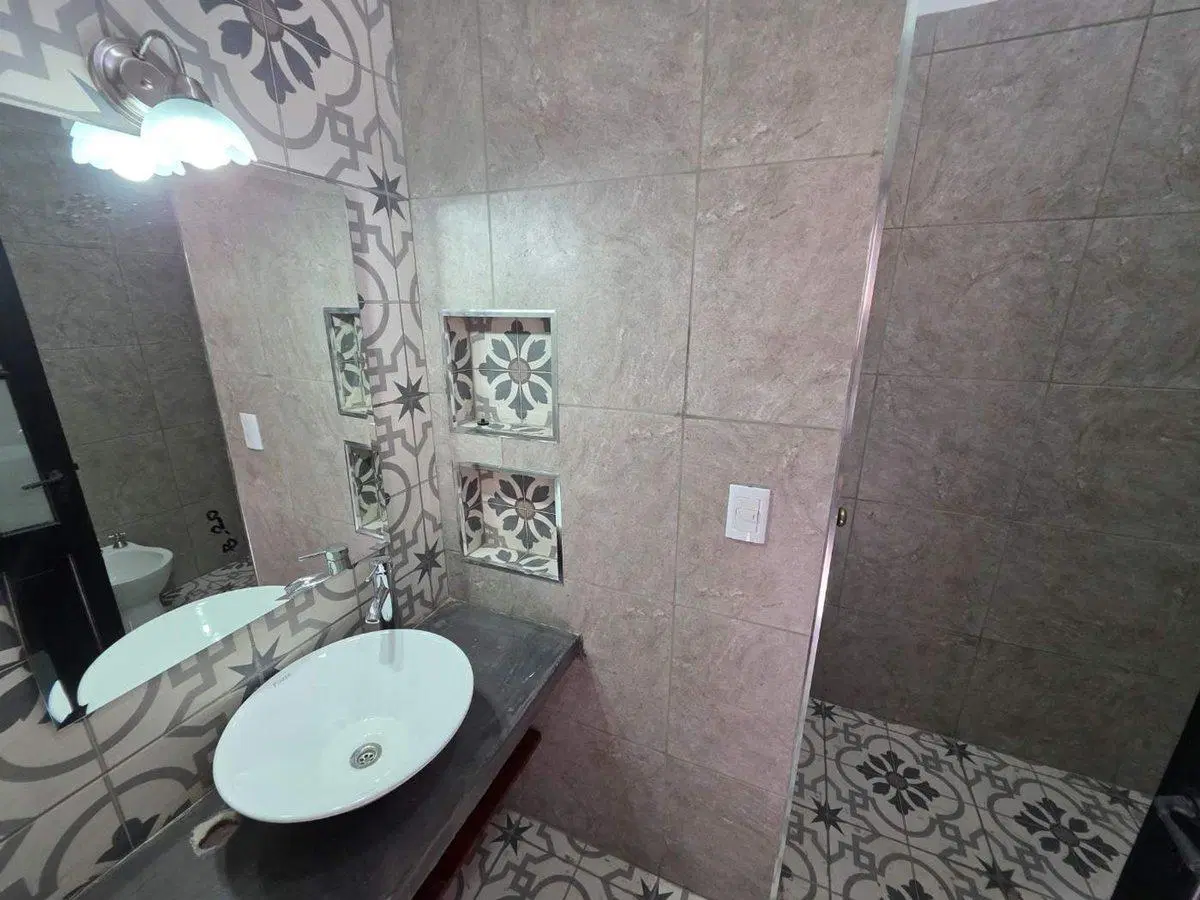 Venta casa 3 ambientes en Don Bosco Este. 3