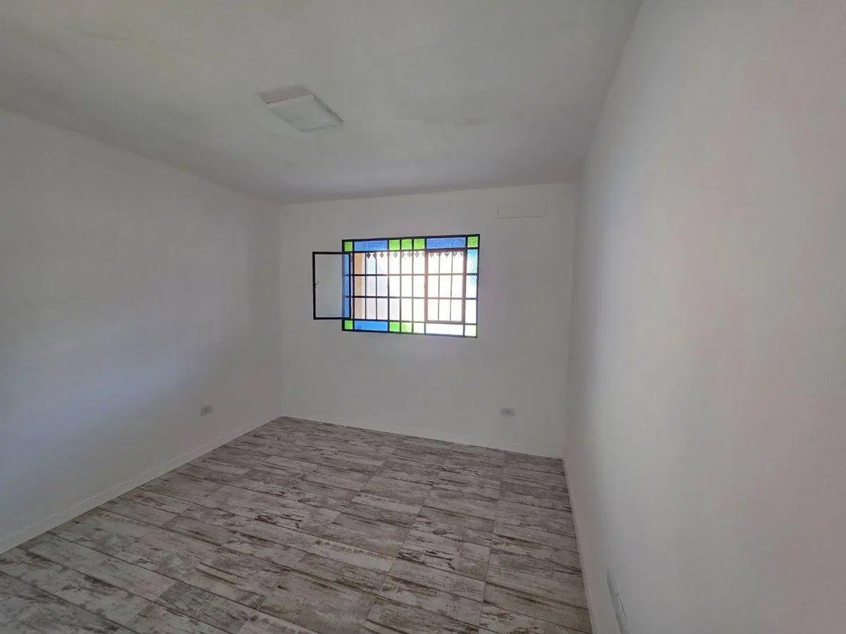 Venta casa 3 ambientes en Don Bosco Este. 8