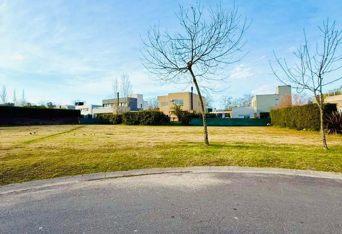 VENTA LOTE CENTRAL EN FINCAS DE HUDSON 4