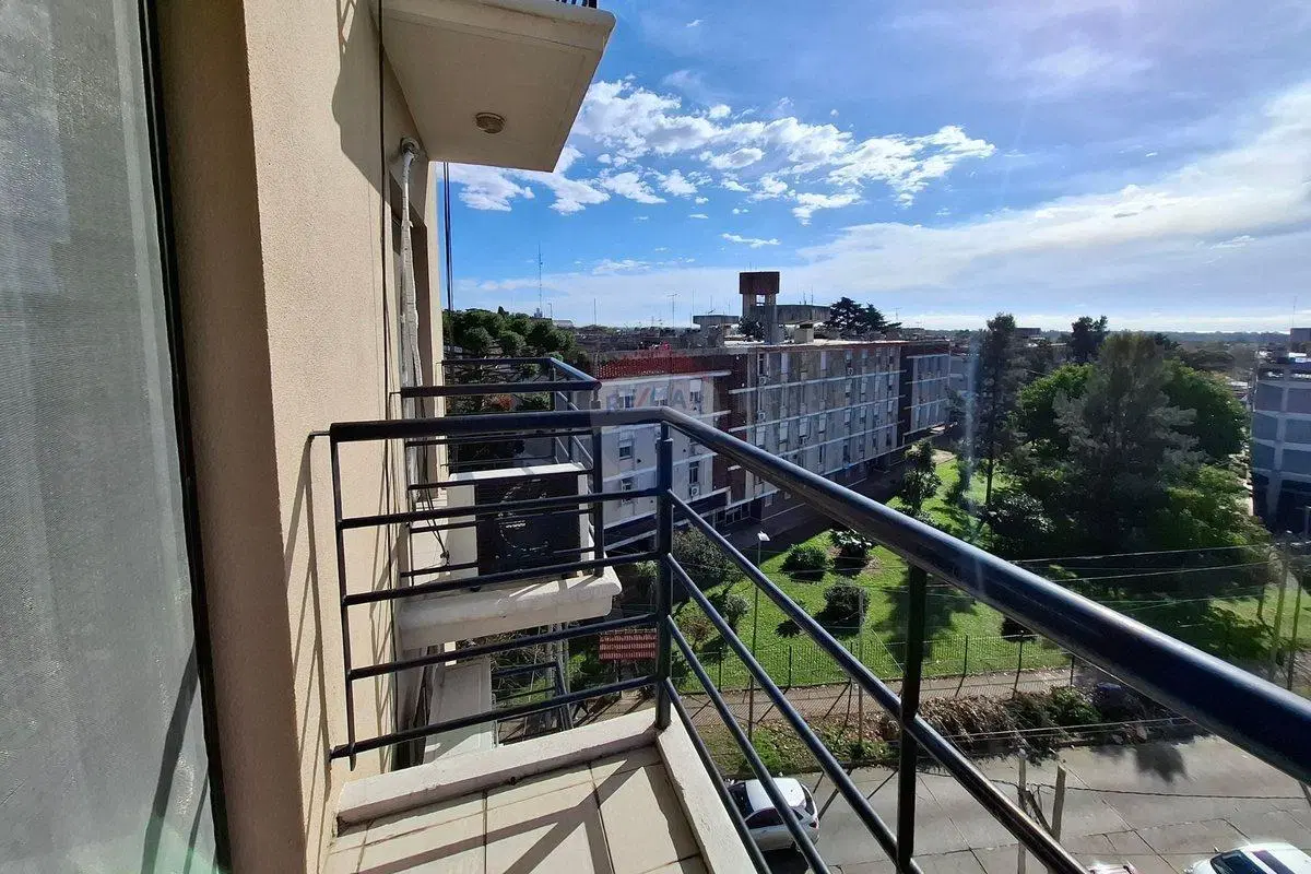 Departamento 3 amb, calle 16 5308, Berazategui 3